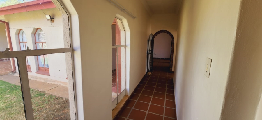 5 Bedroom Property for Sale in Potchefstroom North West